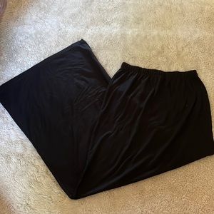 Black full-length slim skirt